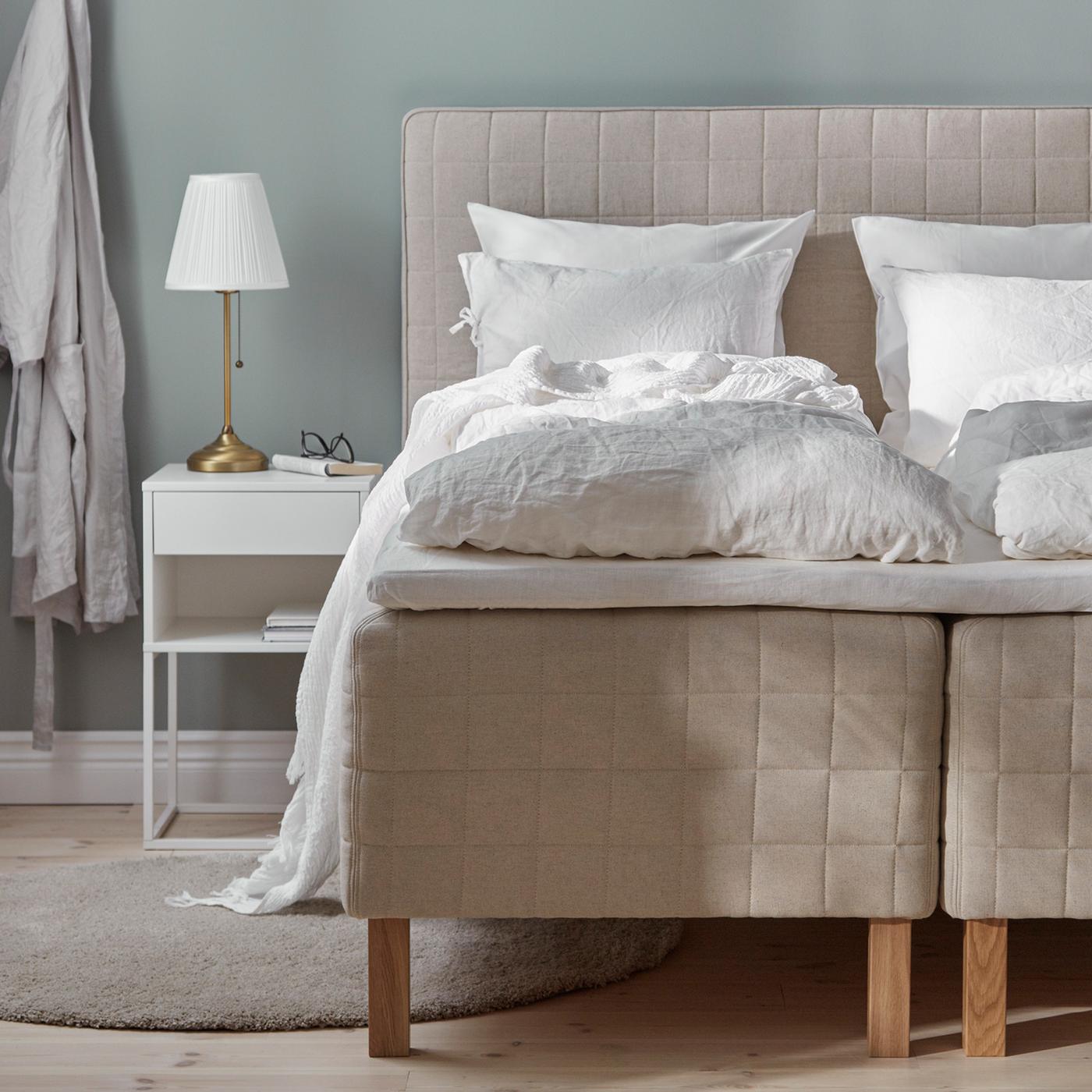 Guide de conseils sur les lits à sommier-matelas, pour vous aider à choisir le meilleur lit pour vous.