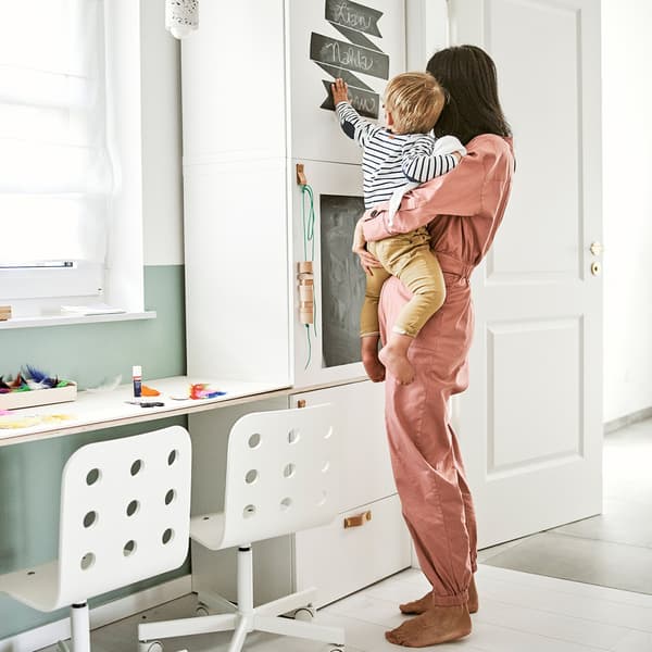 Home Office mit Baby kindersicher einrichten