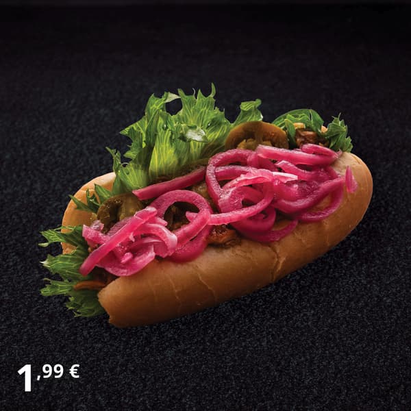 Hot dog rebitud BBQ lihaga