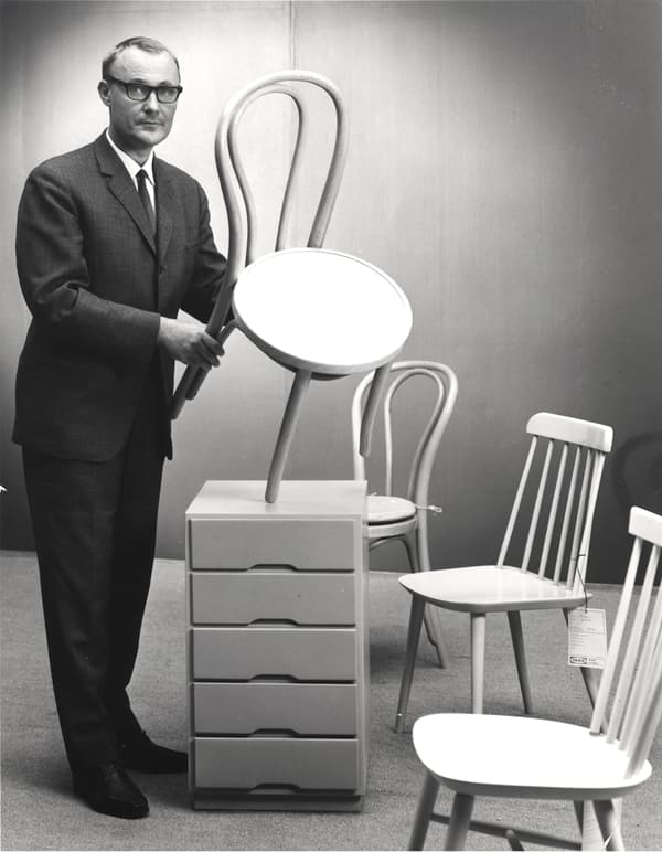IKEA telah diasaskan oleh Ingvar Kamprad pada tahun 1943. Idea perniagaannya ketika itu adalah untuk menawarkan produk reka bentuk berfungsi yang cantik pada harga yang rendah.