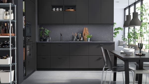 IKEA worked hard to not compromise on anything with KUNGSBACKA kitchen. Not when it comes to design, quality, functionality, or price, and especially not when it comes to the sustainability aspects.