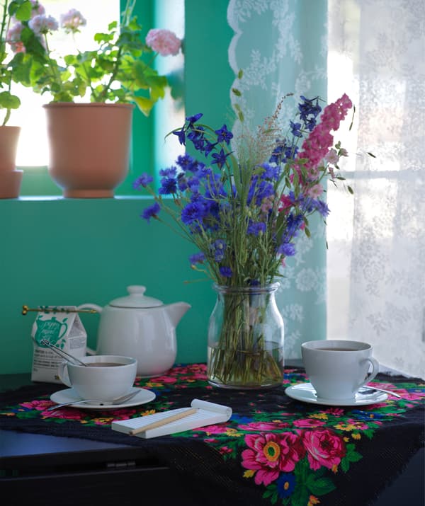 It’s the simple details like catching up over tea that make having guests so wonderful.