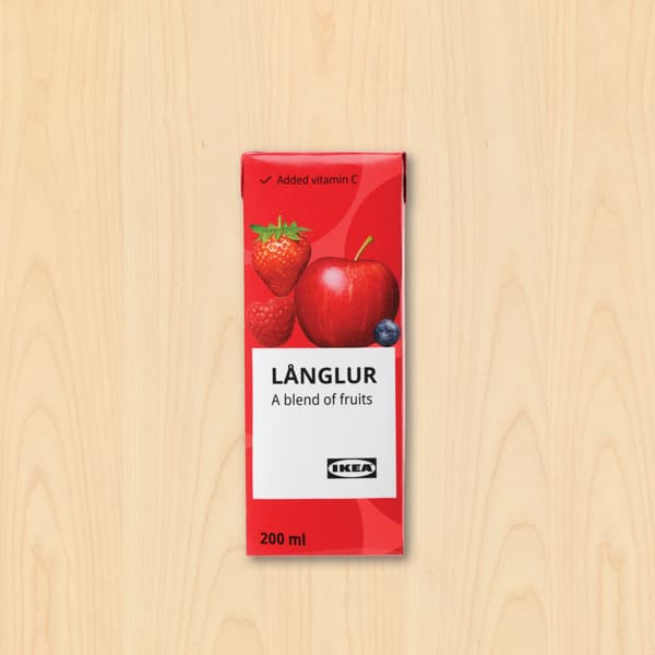 Jugo sabor a manzana equilibrado con el dulzor de las frambuesas, fresas y arándanos azules.