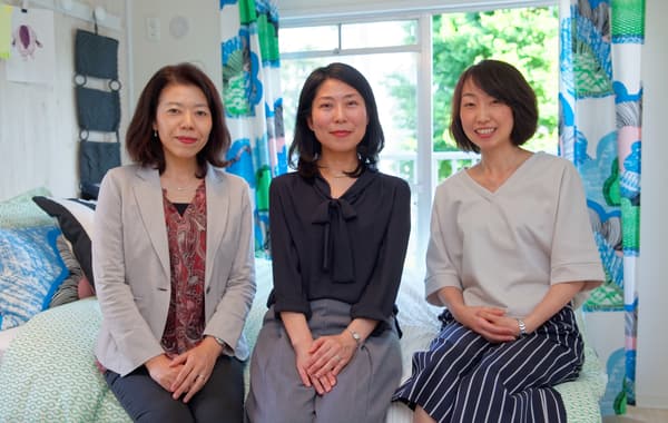 左から、UR都市機構の橘亜希さん、小川絵美子さん、板倉千絵さん。