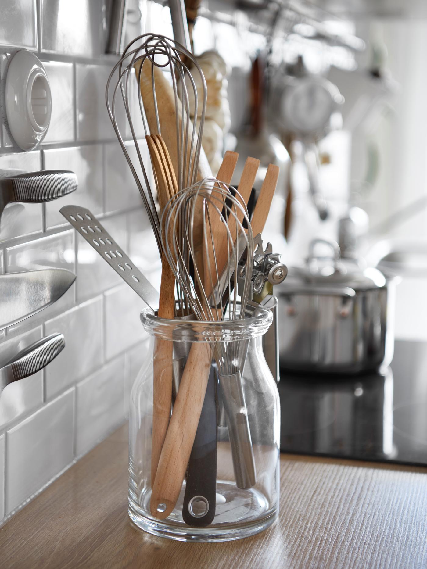 Kitchenware under Rs.200