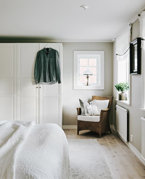 La chambre minimaliste d’Annika