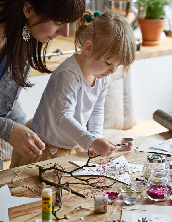 Laissez les enfants salir et mettre du désordre.