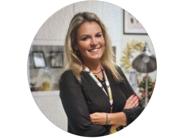 Laura Vicente Cerqueira Fernandes 