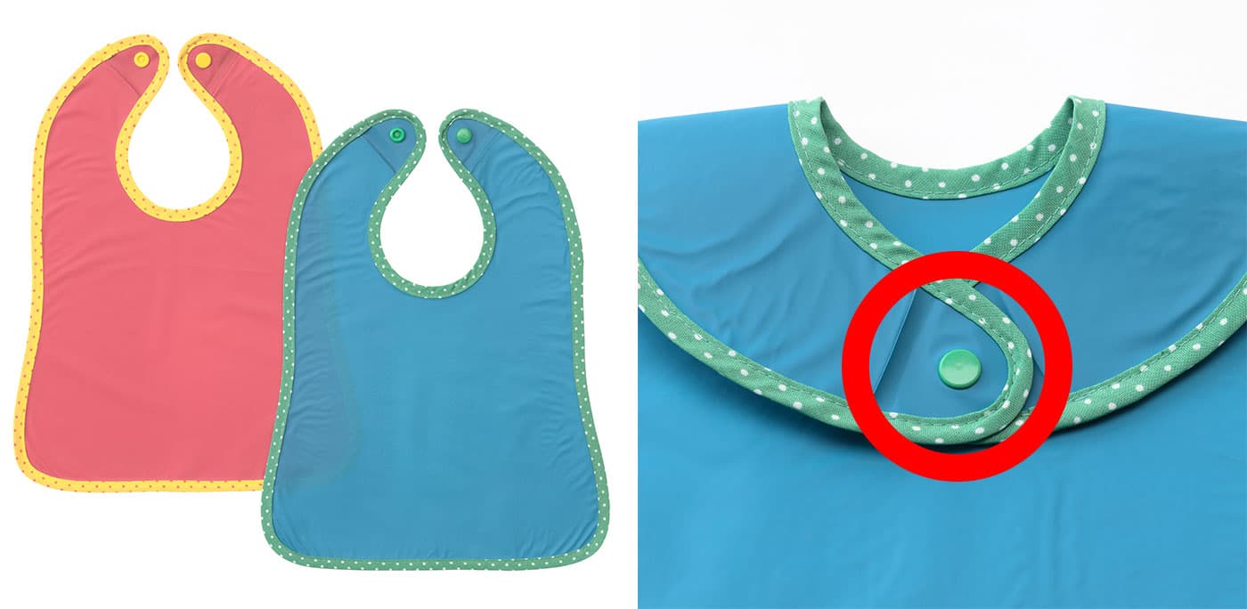 MATVRÅ Red and Blue children's bib two pack with the button circled in red