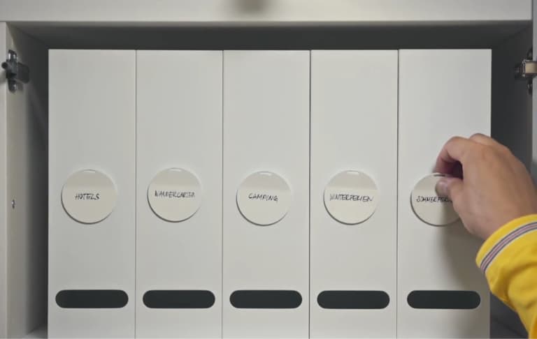 mobili contenitori, spazio per stivaggio, ordine, stanze piccole, sistemi di scaffali, creare spazio, soluzioni per stivaggio, istruzioni ordinare, riporre, stivaggio soggiorno, idee salvaspazio, suggerimenti ordine, idee IKEA