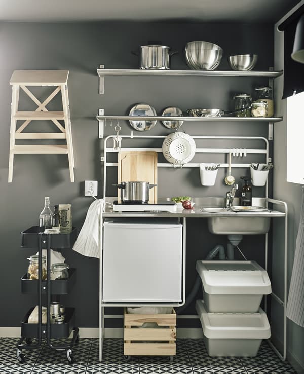 Need affordable and space saving furniture for your small kitchen? IKEA has the solution for you, such as SUNNERSTA small kitchen. The best bit? It’s super easy to put up and take with you when you change address.