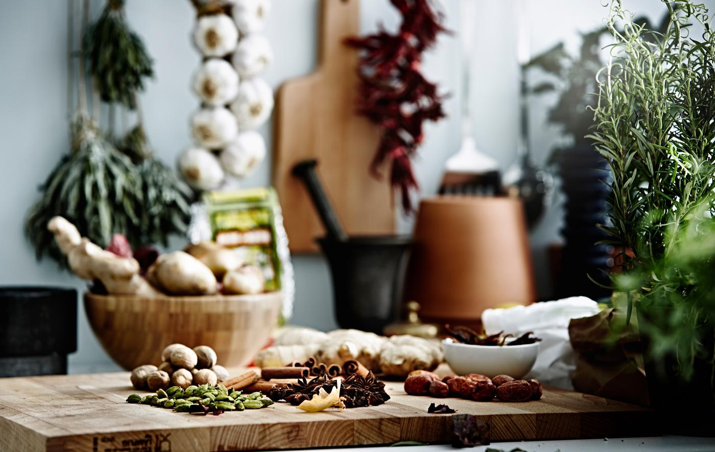 Never cook with lacklustre flavours again! With some storage and cooking tips it’s easy to get big taste from your herbs and spices.