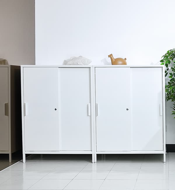 Nikmati ruang yang tidak berselerak dengan kabinet bebas TROTTEN.