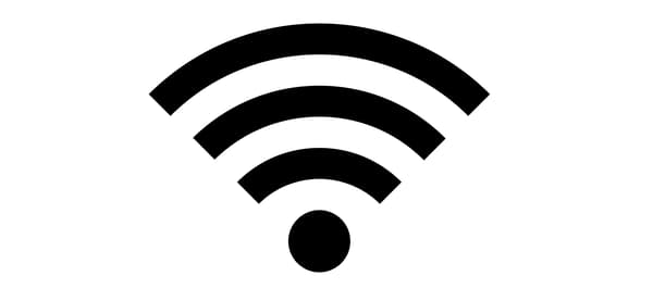 白背景に黒のWi-Fiマーク。無線インターネット接続を示す一般的なアイコン