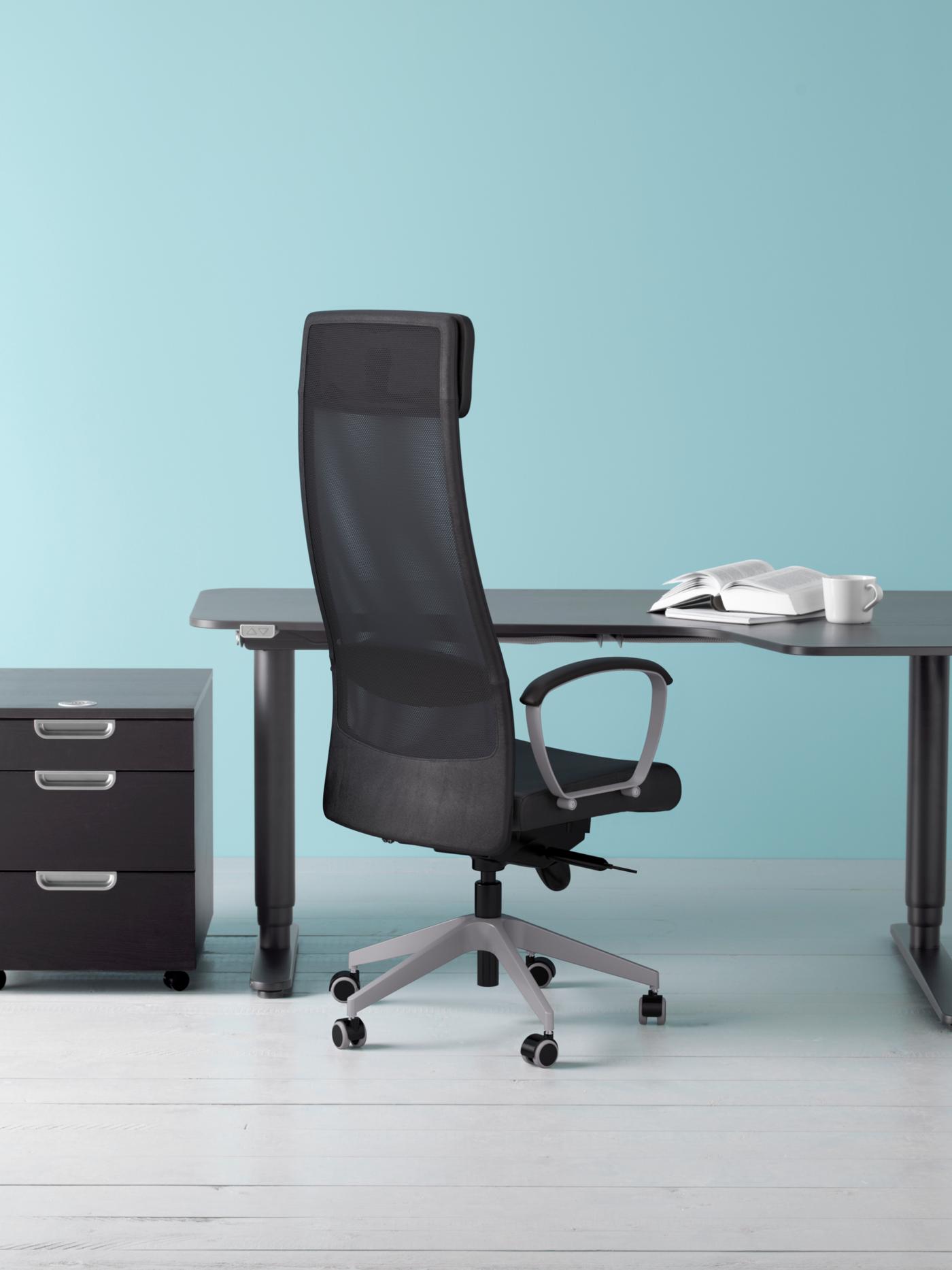 Office chair and a desk
