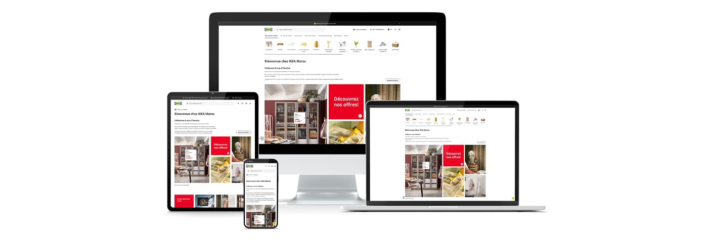 Ordinateur, ordinateur portable, tablette et smartphone avec le site web IKEA affichant les différentes options d’achat en ligne chez IKEA.