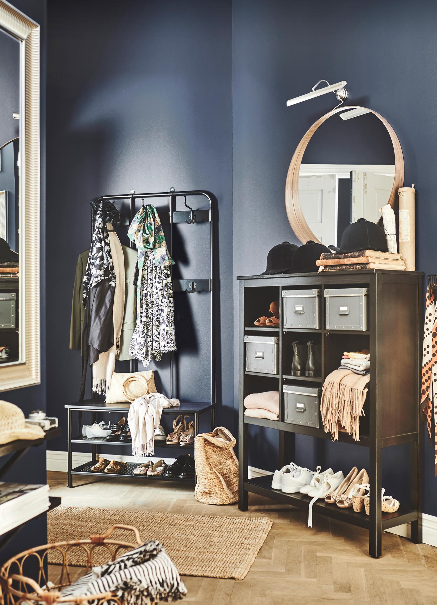 Organise your hallway with IKEA HEMNES storage unit and PINNIG coat rack. This duo keeps your items and shoes in place with an integrated bench and shoe storage shelves.