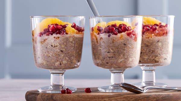 Overnight oats with cinnamon and vanilla