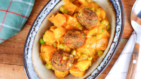 Pflanzenbasiertes Kürbis-Kartoffel-Curry