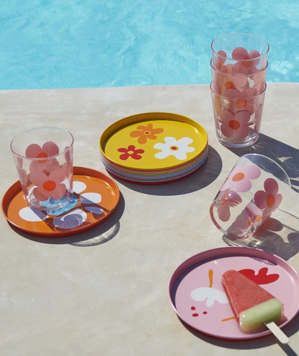 plates-cups