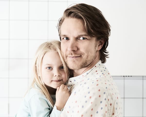 Portrait d’Henrik et sa fille Ida, six ans.