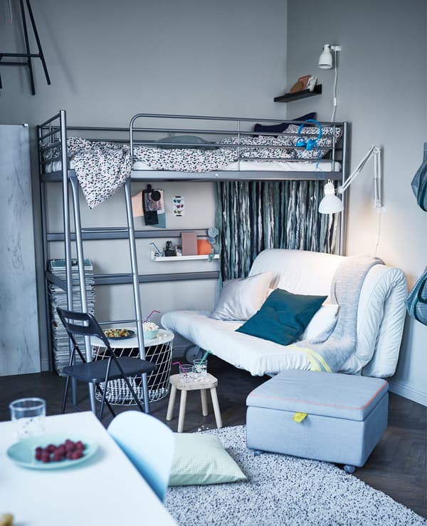 Pull a IKEA SLÄKT seat module out for guests to sit on with the help of attached castors. It doubles as portable storage to stow bedding, toys, and secret treasures. 
