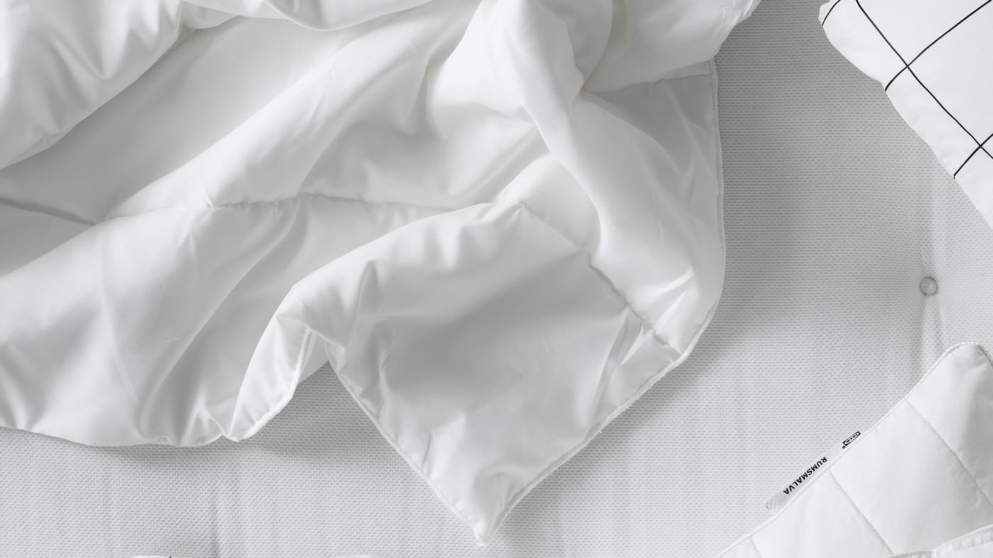 SÄFFEROT blankets.