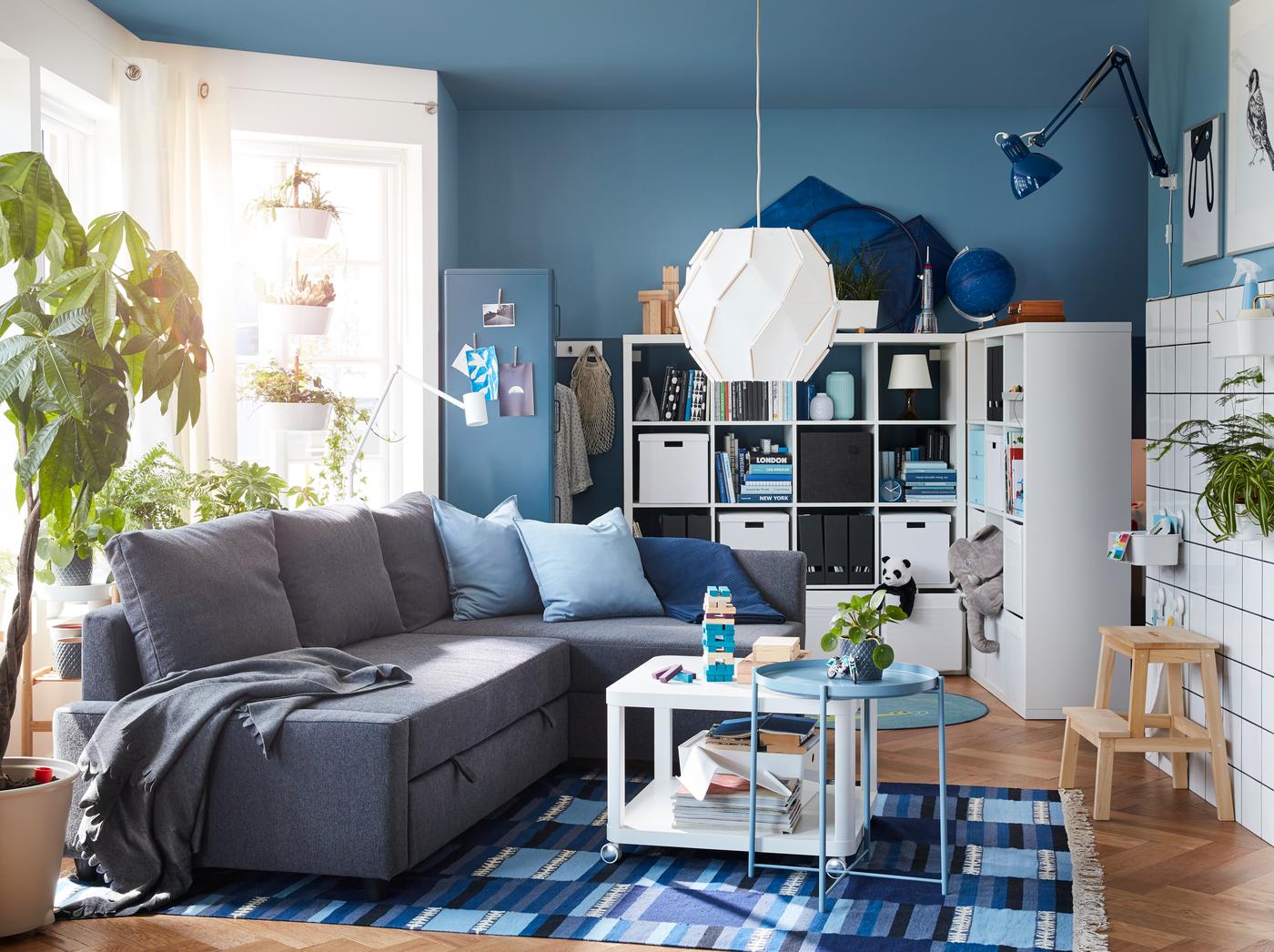 Sala de estar con tonalidades azules