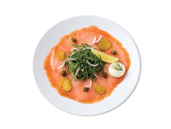 Smoked salmon carpaccio 