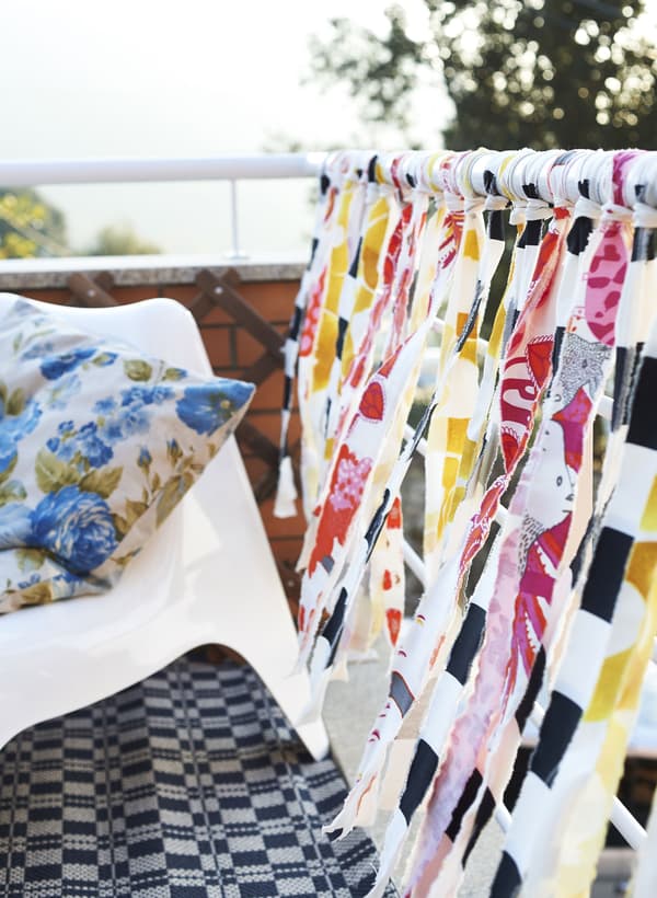 Strips of bright fabric create a summer feel