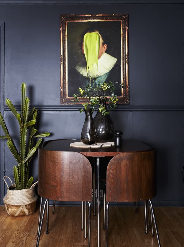 Table et chaises IKEA vintage.