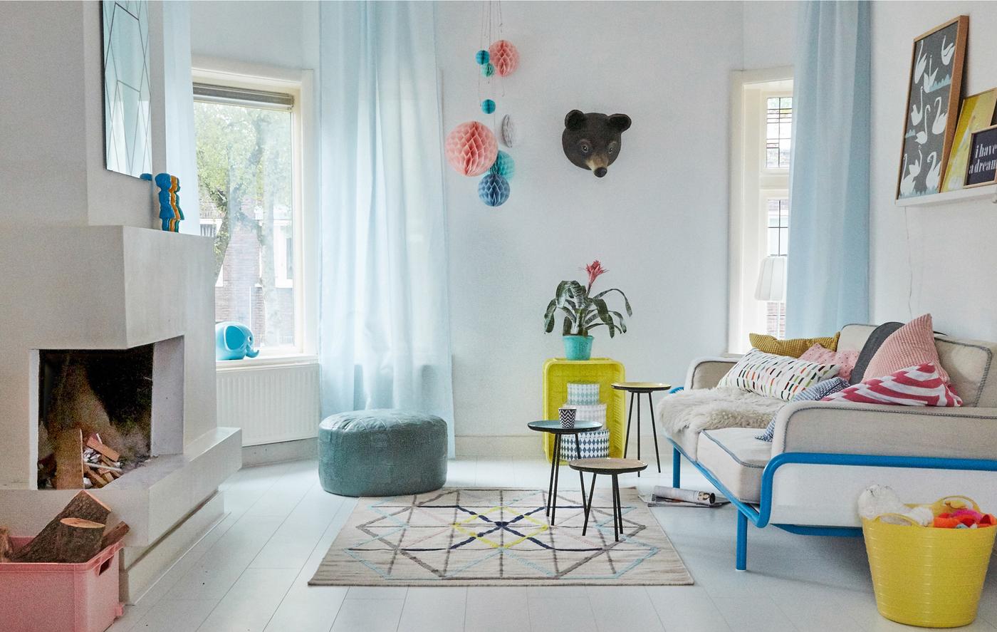 Take a tour of Annemarie’s colourful family home.