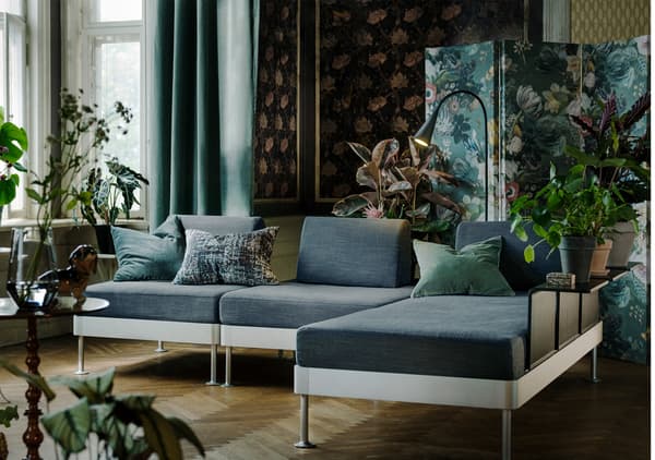 The new DELAKTIG modular sofa.
