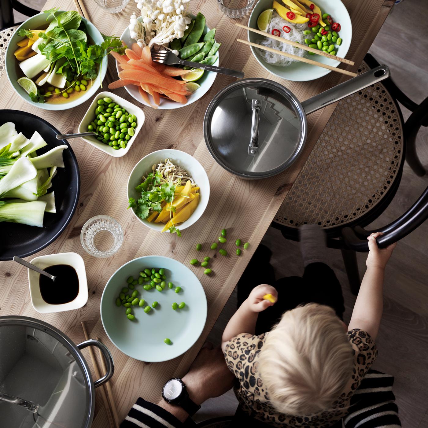 Tips about feeding your baby and yourself.