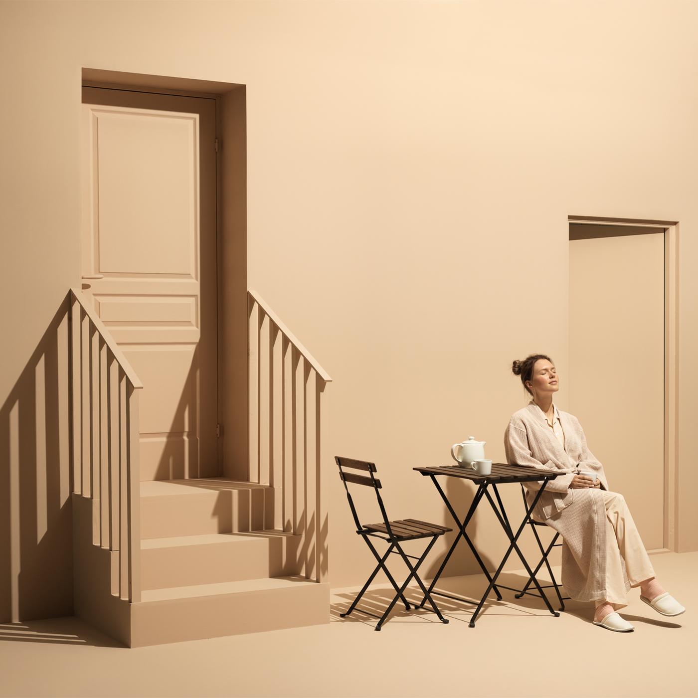 Tips on how to furnish a smaller outdoor space.