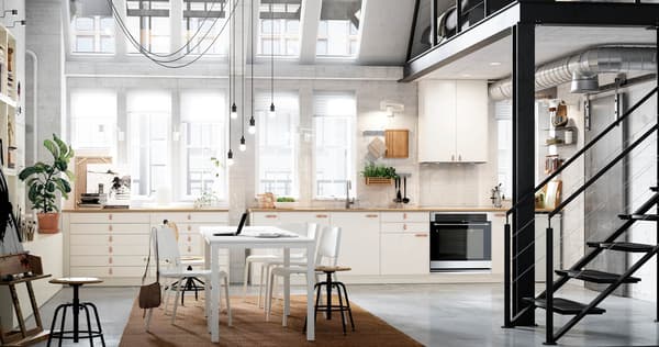 VEDDINGE kitchen in a sleek and smooth white color.