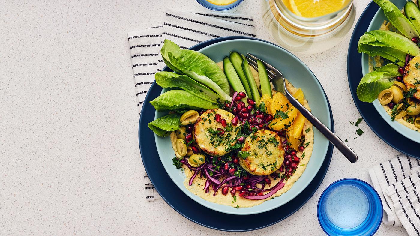 Veggiebowl met koolsla en hummus