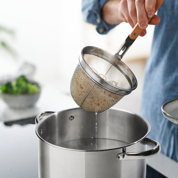Stainless steel strainer, 2 handles, easy clean, fits cabinets