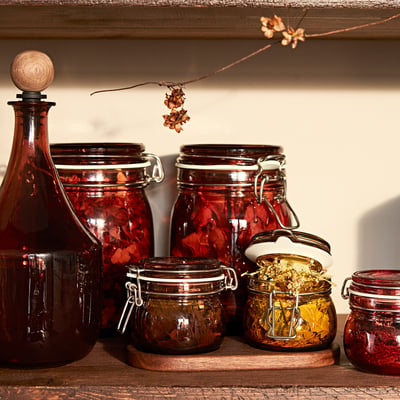 KRÖSAMOS برطمان بغطاء, عدة ألوان, 13 سل