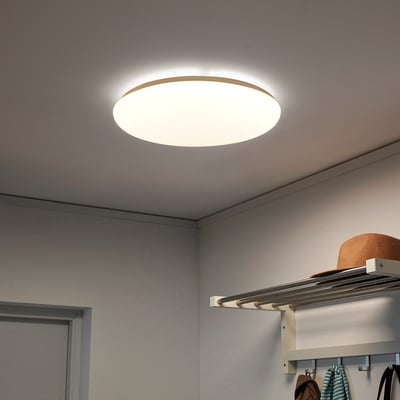 ESKADER: large, white, circular ceiling lamp for modern, minimalist rooms.