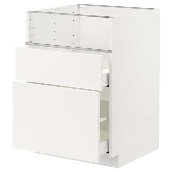 White METOD kitchen cabinet with veddinge fronts, clean design.