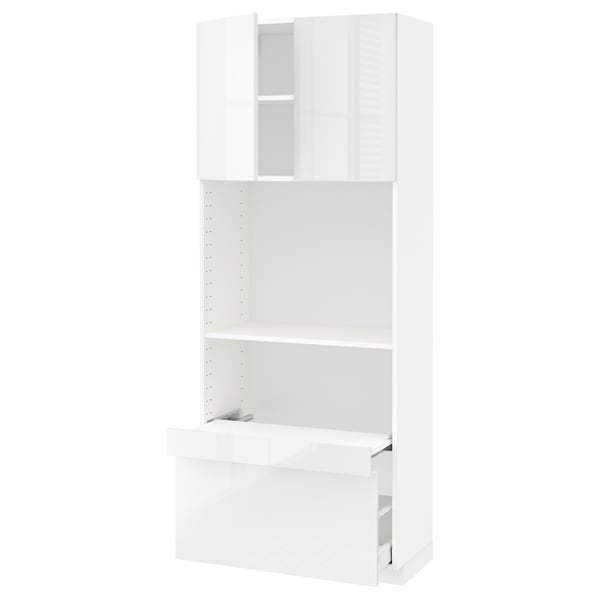 A white METOD cabinet with high-gloss doors and adjustable shelves, designed for a modern kitchen.