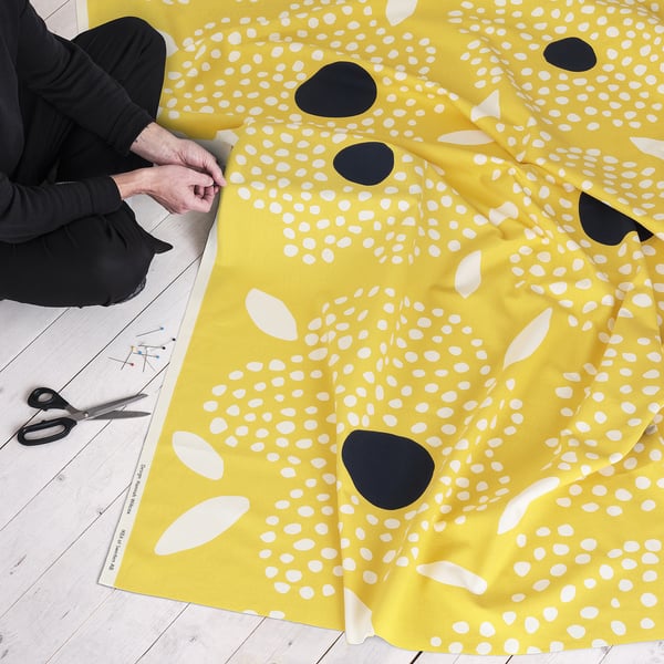 BUSKOPUNTIA ブスコプンティア カットクロス, イエロー ブラック/ホワイト/水玉模様, 150x300 cm