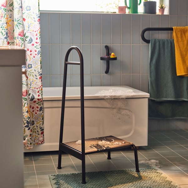 BÄSINGEN مقعد/سلّم مع مسكة, فحمي