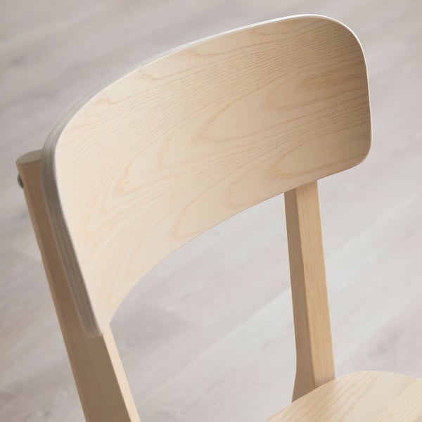 TONSTAD / LISABO طاولة و 4 كراسي, أبيض-عاجي/دردار, 140/196x85 سم