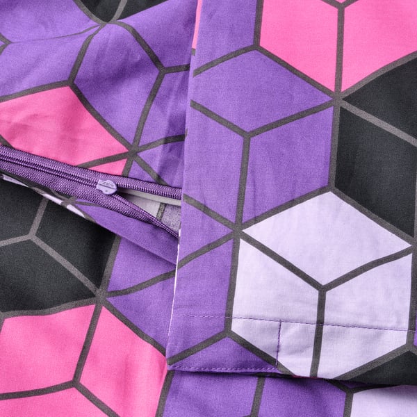 Geometric duvet with zip, colourful cube patterns, soft fabric, for teens.