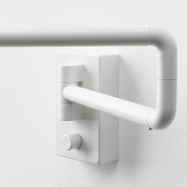 Wall-mounted lamp, adjustable, dimmer.