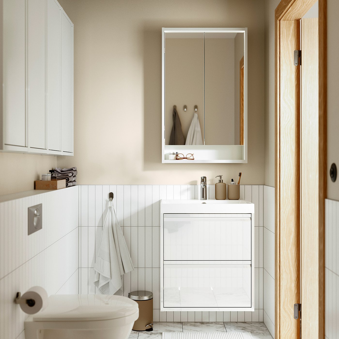 Modern bathroom with ÄNGSJÖN white wash-stand & mirror