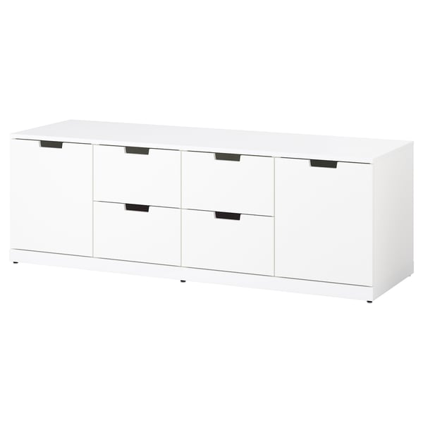 Бостонский белый комод NORDLI с современным дизайном с шестью ящиками.