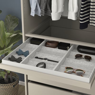 Organised drawer with sections for accessories: bow ties, watches, sunglasses, belts. Includes felt lining for protection.